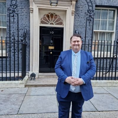 @JustTreatment Patient Leader | Campaigner | TV/Radio Commentator | Former journo & Cllr | BA (Hons) | Liberal | Gay | Christian | He/Him. Own views.