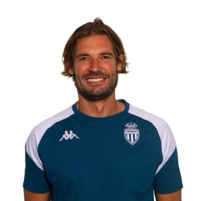 DamPerrinelle's profile picture. Football coach 🇮🇩 instagram : DAMP92