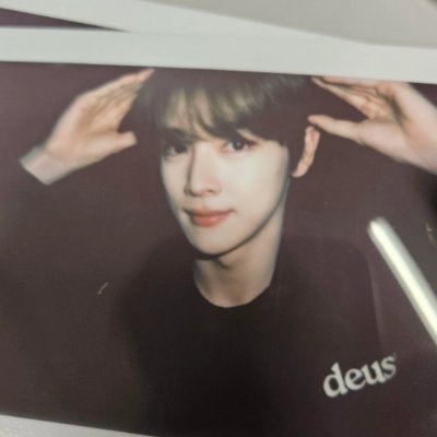 aku gak naksir kamu wlek. #sungchan phile

@lejeyjh