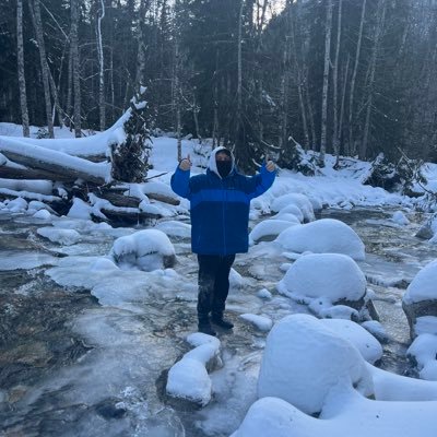 Yuvaloron333's profile picture. Israeli, human, sport lover