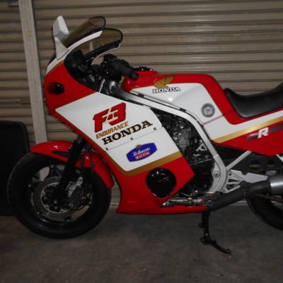 cbr_vell's profile picture. 北九 筑豊 よろしくお願いします