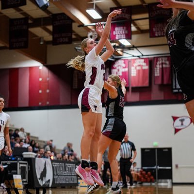 Tualatin High School ◦ C/O 2026 ◦ Varsity Basketball #11 ◦ 5’8” PG ◦ Oregon Elite Navy 17u