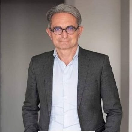 Directeur Général du Centre Antoine Lacassagne ( CLCC Nice)
Chirurgien Oncologue Professeur des Universités