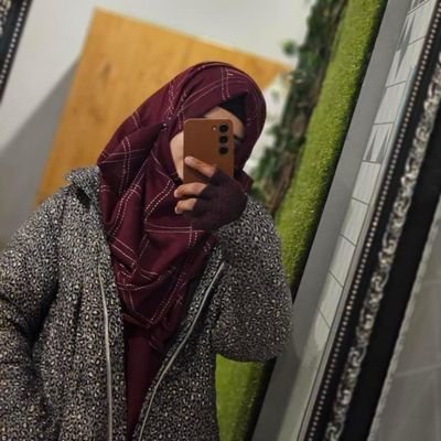 riffu_khan's profile picture. “I love my job – when I’m on vacation.”