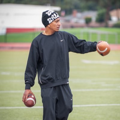 “Waking up everyday with the motive to WIN.”                               Father | WR Coach | Teacher | Mentor Founder of BornBaller @bornballeracademy
