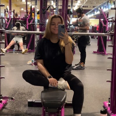 Sabrina_Lynn179's profile picture. All I care about is Taylor swift, Harry styles, and Detroit sports 24