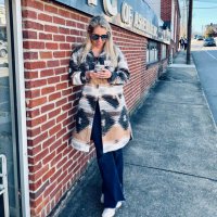 Liz Brewer (@lizbrewer421) 's Twitter Profile Photo Liz Brewer (@lizbrewer421) 's Twitter Profile Photo