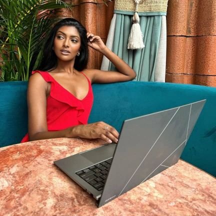 this_danie36132's profile picture. follow me let love lead