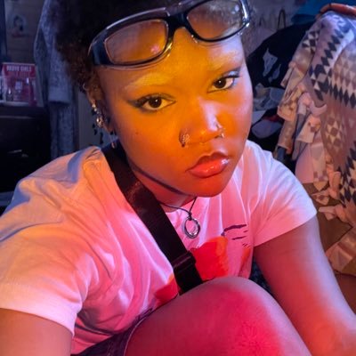 mitskisser's profile picture. 19 // pan // realky fucking stupid