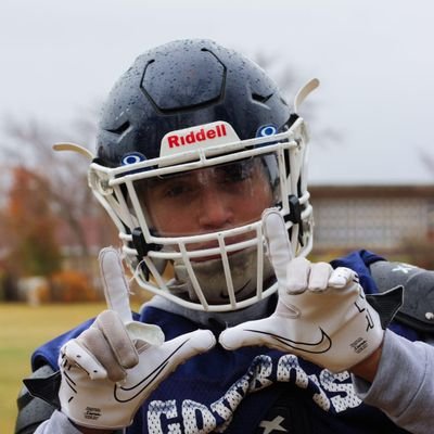 C/O 2024, 5'9 155lbs 40yard 4.9 Squat 335 Bench 225 Vert 31.5 inches
DB/WR