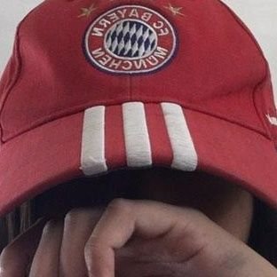 LAOLAOBAaa's profile picture. i miss doing sketches💔