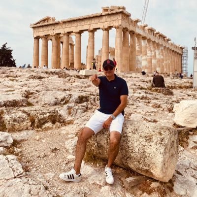 luischay75's profile picture. “AQUÍ Y AHORA”