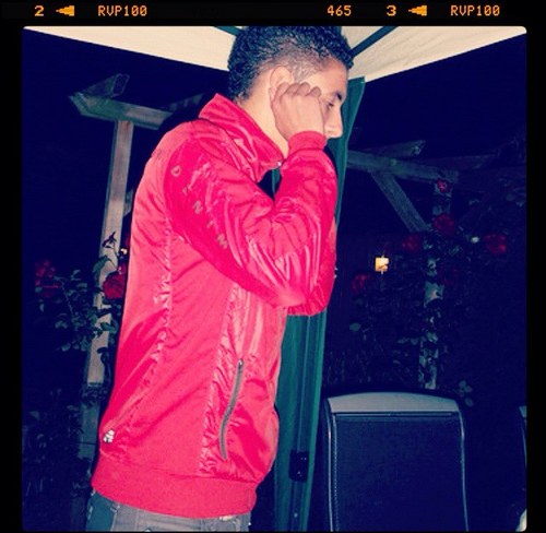 Student | Football | AFCA | Snowboarding | Travel | Apple | Music | #TeamWeezy |