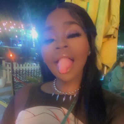 illnaynay_ Profile Picture