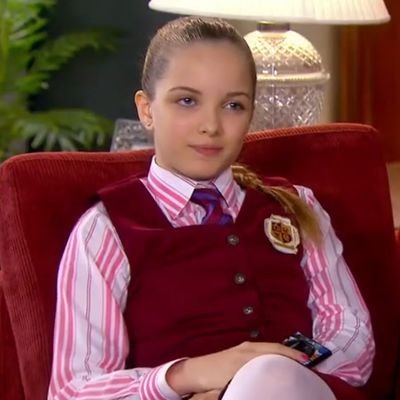 Sou Priscila Meneses filha da @safirameneses01 e neta de Aurora e Fortunato meu sonho é ser a 1 vocalista da Banda C1R
Amor: @Cascaotdm 😍