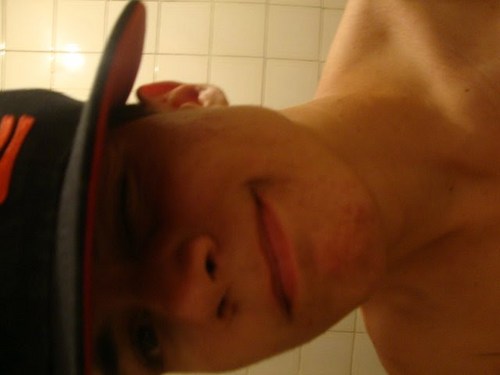 #Øѕмαιѕzιcαs : Gemeos , 18 anos , Futebol/Pagode ,  Seja Você mesmo nao importe a ocasião ...