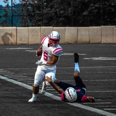 Elliot Staples | Juanita HS '25 | Kirkland, Washington | RB/LB | 5'11 | 210 lbs | 3.9 GPA