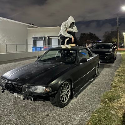 whoshiram's profile picture. whole lotta krazy shiii