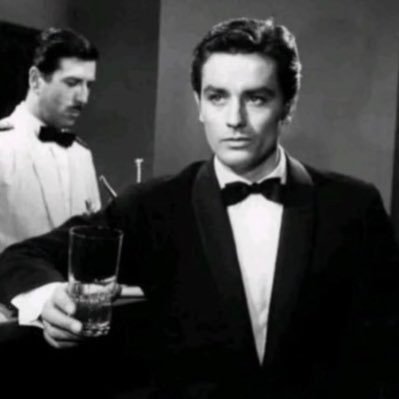 waleedd_7v's profile picture. شعور وينكتب وليته كل ما ينكتب يقدر يوصفه