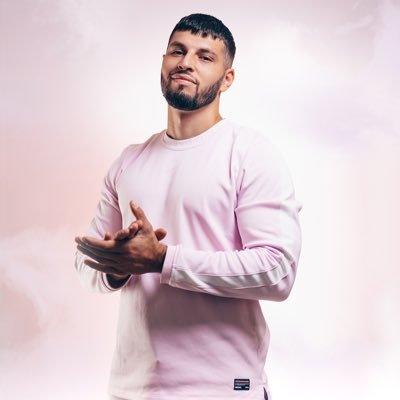 Rems4013's profile picture. Photographer / Graphic Designer 💻📸