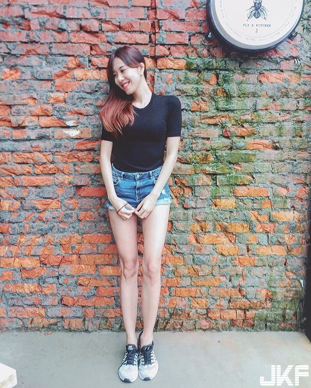 e1bVWFm96G24992's profile picture. 平凡な友達関係に物足りなさを感じている今、新しい友達とのつながりを築きたいです。お互いに興奮する時間を共有できる友達が欲しいですね。