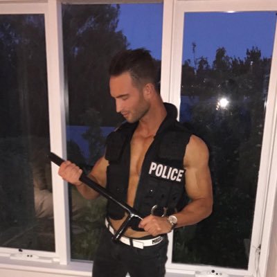Alex80973300's profile picture. 