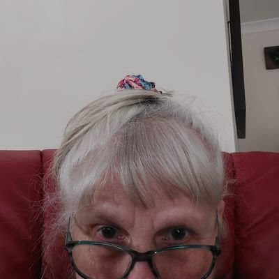 PollyPeabrain Profile Picture