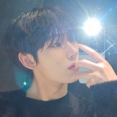 Helix_Enha's profile picture. Why do we desire what we cannot acquire? #ENHYPEN #RIIZE 🍒💣🖤