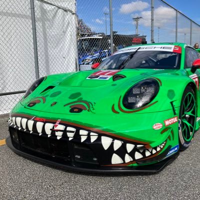 CalePutnam's profile picture. Racing & things