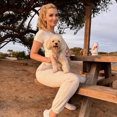 MooreDemi195131's profile picture. 