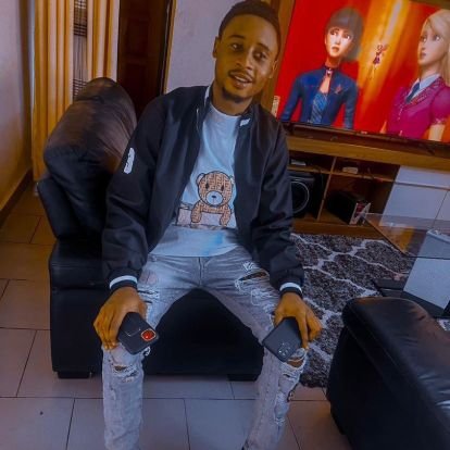 Jimmysm74103809's profile picture. dead men tell no no tales 👽👽👽