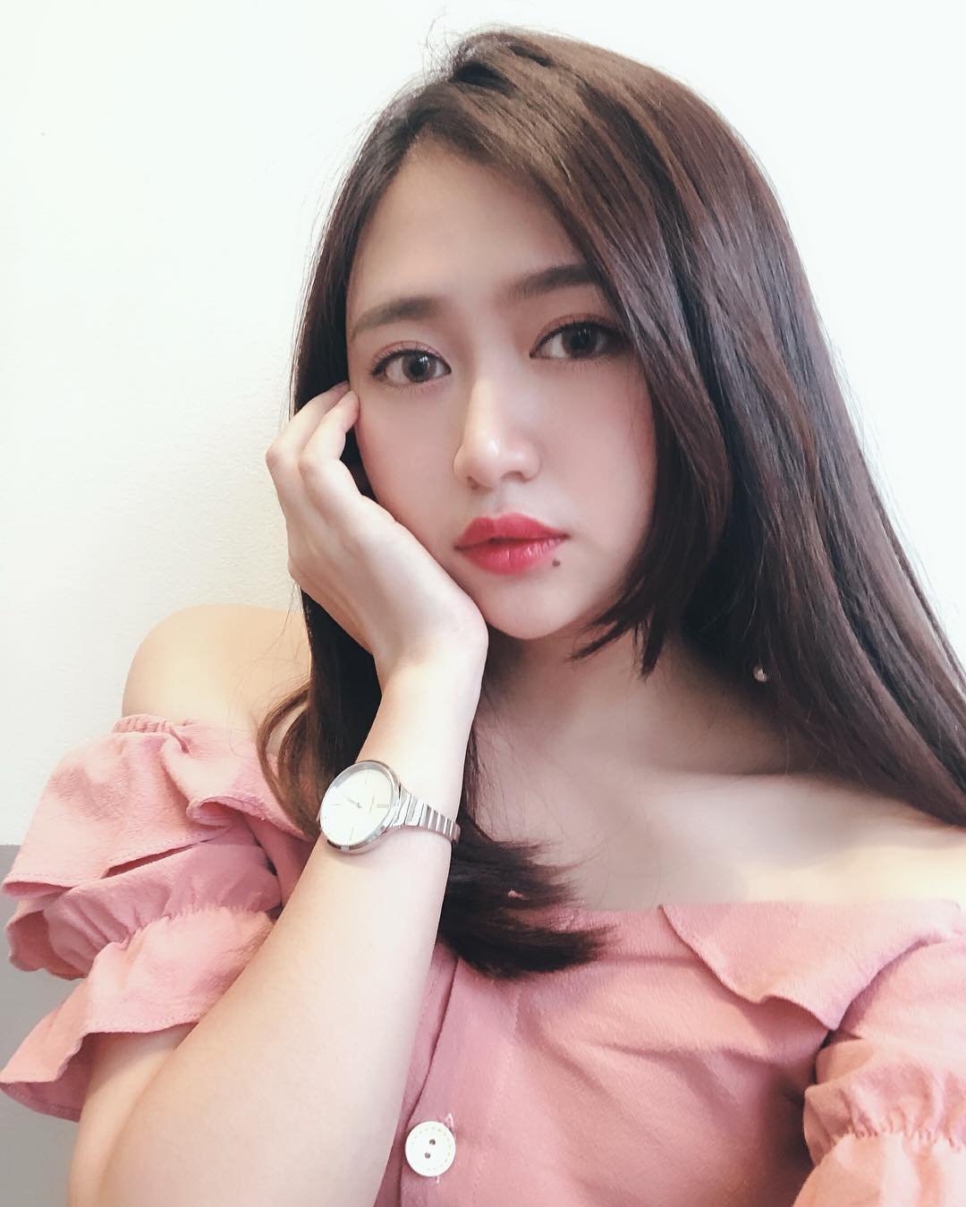 jpy435itGy45835's profile picture. 