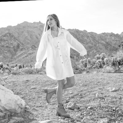 madistealsyoman's profile picture. wuddup mfs