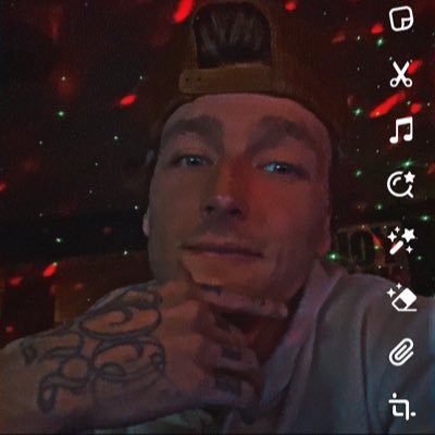 TWITCH STREAMER!! 
my names BIGStricker im a content creator 
live everyday 10am to 8pm SMT 
https://t.co/smYx7lAV6j
https://t.co/FPwQ7FINIz