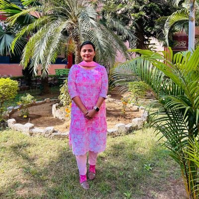 Pratibha11193's profile picture. Dreamer. Media Glutton.