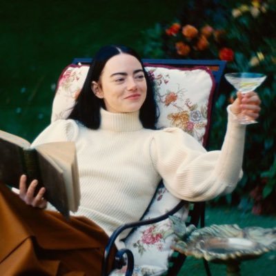 hteneai's profile picture. 