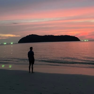 APakreyy's profile picture. MYOB 🛵💨