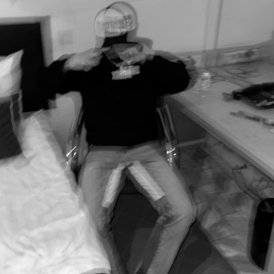 TukeTenniss's profile picture. 😈