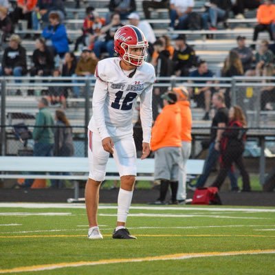 4.5 ⭐️kicker (43rd in nation) (2nd in state) /Class of 2025 / 4.2 gpa/ phone number: (331)-262-2194/ 2023 Hudl: https://t.co/m4GWCMVS9s