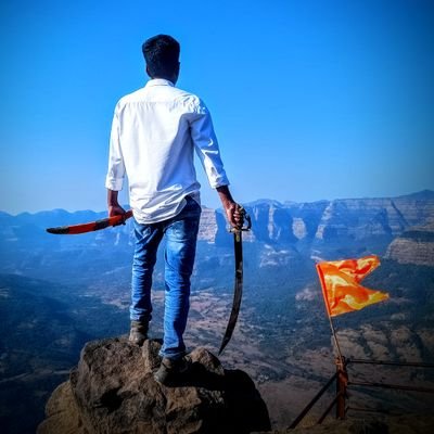 Social Media Co-ordinator :- @ShivsenaUBT_ 
भगवे आमचे रक्त तळपतो, तप्त हिंदवी बाणा
जात,गोत्र अन धर्म अमुचा #शिवसेना
#मराठा #मुंबईकर #शिवसैनिक #महाराष्ट्रधर्म