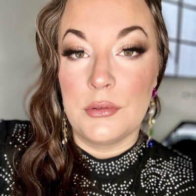 ang_doesmakeup Profile Picture