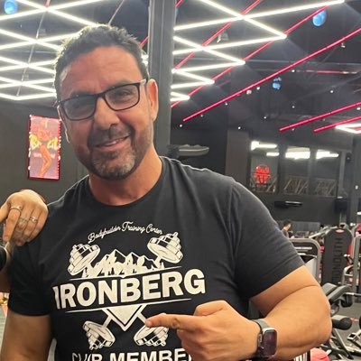 Franqueado na SuperGeeks - Escola de Programação e Robótica. Sócio Fundador da SRN Consultoria e Treinamentos e Gerenciamento de Projetos Ltda.