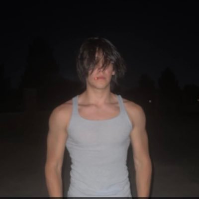 fonemsgrave's profile picture. 👾