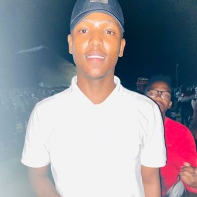 John 13v7 ❤
@my_nwu 💜
NWU Alumnus👨🎓💜
Psychology Grad💜
Forensic Accounting Stud💜
Co-founder @silo.hangawt 🏁❤
Founder @Drewzagraphics 🖼💻