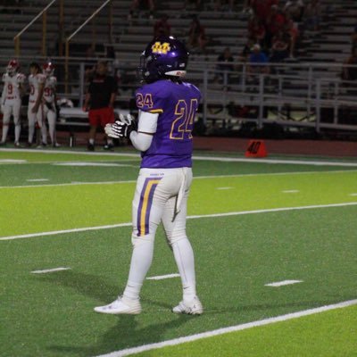 football /baseball /track, and field /| 5’7 | 181lbs, | class of 26 | RB | 24 | Mesa HS〽️🐇