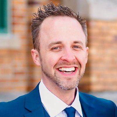 One crazy guy I have moved 27 times Lived in KY, NY, FL, OH, PA, VA, KS, MO Worked for Apple/Walmart/JohnDeer.
Now finding you the best place to work and live!