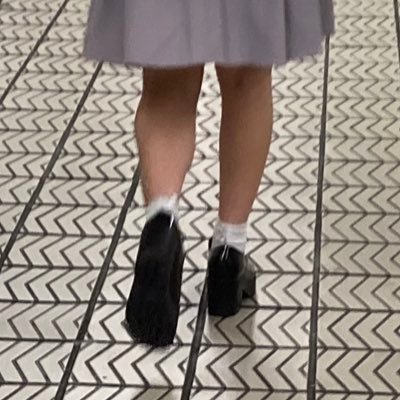 legfeetjob's profile picture. アカ停くらってて戻ってきました。こちら脚フェチ、匂いフェチです。最近はサイトで出会った女性に調教して頂いてます。 無言フォロー失礼します😍😍