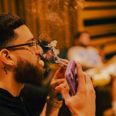 Medina975661's profile picture. M