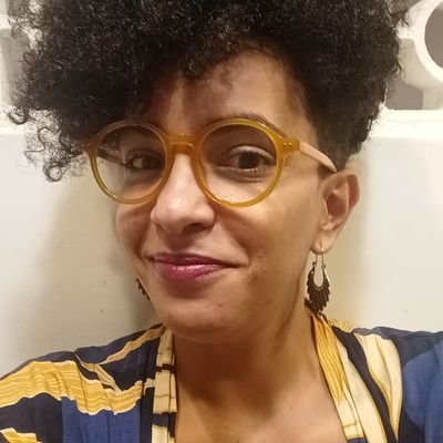 🏳️‍🌈 ela/dela she/her
🌈 mulher negra nb nm pan 
🖌️ arteira / linguística / dev
💁🏽‍♀️ Fly effortlessly.