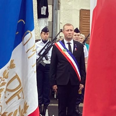 Maire de Bagnols (63), Président de la CLÉ SAGE Allier-aval Vice-président à Mission locale Clermont métropole et volcans, Conseiller délégué à CCDSA